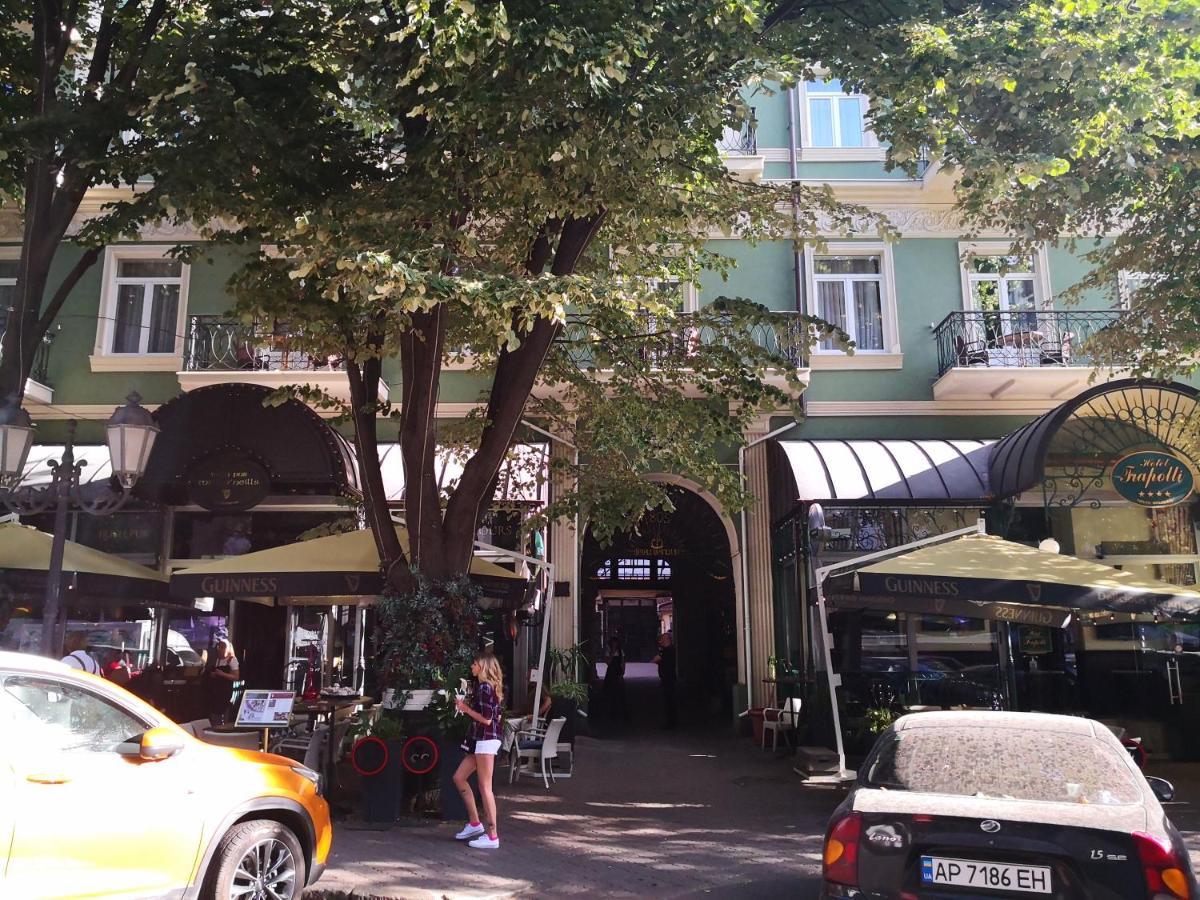 Затишні Апартаменти, Вулиця Дерибасівська, 13 Odessa Buitenkant foto