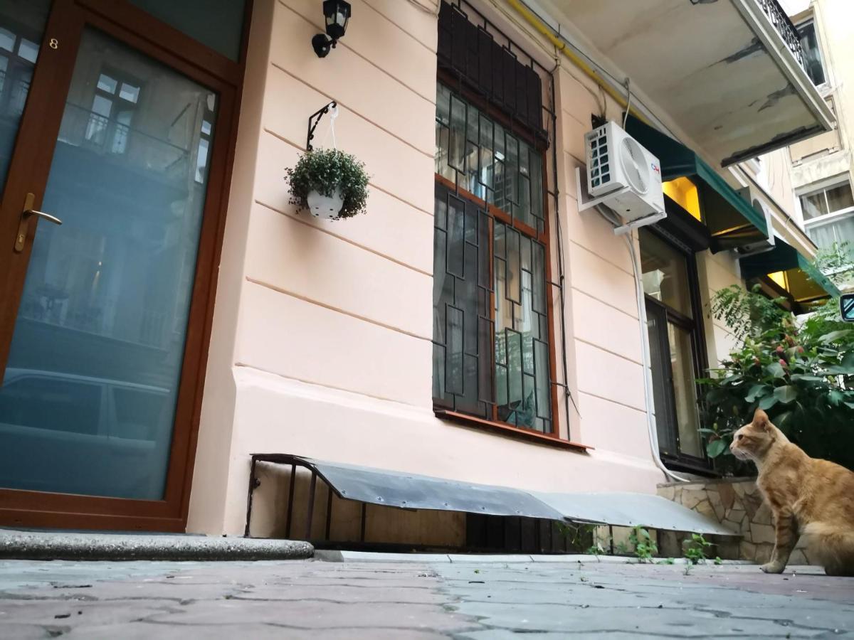 Затишні Апартаменти, Вулиця Дерибасівська, 13 Odessa Buitenkant foto
